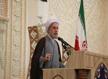 امام جمعه شیراز: هر تصمیمی نایب امام زمان درباره اسرائیل بگیرد همان است؛ نه زیاد و نه کم!