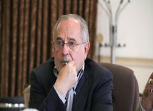 باید در افزایش حقوق کارگران تجدیدنظر شود/ رئیس‌جمهور اصل ۴۹ قانون اساسی را اجرا کند/ ارگان‌هایی که نقدینگی در اختیار دارند به کمک دولت بیایند