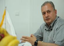 انتقاد غلامحسین حسنتاش اقتصاد دان از نحوه افزایش قیمت بنزین:  حالا که حرف از حذف یارانه پنهان می‌زنید، چرا مالیات پنهان را حذف نمی‌کنید؟/ شرم آور است که ۷۵ درصد مردم محتاج کمک‌های مالی هستند