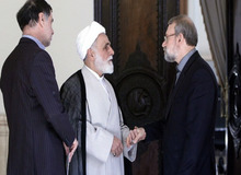 جوانگرایی این بار جناح راست را به سمت "تندروی" و جناح چپ را به سمت سوی" انفعال "پیش برد /چرا علی لاریجانی و محمد رضا باهنر از لیدری اصولگرایان و عبدالله نوری و عارف از لیدری اصلاح طلبان کنار گذاشته شدند؟
