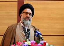 امام جمعه یاسوج: چهار تا آدم فریب خورده فکر می‌کنند که می‌توانند پایه‌های این انقلاب را سست کنند / نظام فقط متعلق به مردم ایران نیست بلکه از یمن گرفته تا آمریکای جنوبی در قبال این انقلاب احساس مسئولیت می‌کنند / جان در بردن از فضای مجازی معجزه است