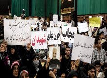 درگیری فیزیکی با مرد نامحرم، به‌کار بردن الفاظ رکیک و کشف حجاب در تجمع دفاع از عفاف و حجاب؟!