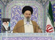 امام جمعه قم: ترور ترامپ حرکت مشکوکی بود/مطمئن باشید در فضای آمریکا یک زلزله‌ای برپا خواهد شد