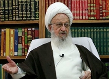 آیت‌الله مکارم: حادثه خیابان پاسداران دردناک بود/ مسؤولان مراقب عرفان‌هاى کاذب باشند

