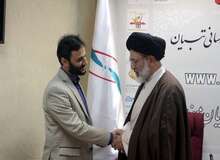 «کاترین شکدم» باعث برکناری «کمیل خجسته» می شود؟