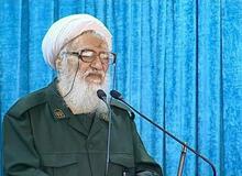 آیت‌الله موحدی‌کرمانی: ترامپ هنوز سپاه را نشناخته/ نمی‌دانم این ترامپ احمق چه بلد است و چه می‌فهمد