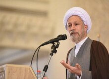 امام جمعه شیراز: ملت آماده است تا از ولایت فقیه دفاع کند/مردم عزت و سربلندی خود را از ولایت دارند