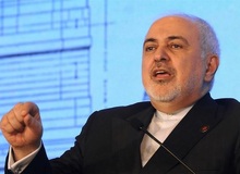 ظریف: رهبر انقلاب  فرمودند که قانون هسته ای مجلس باید اجرا بشود