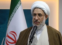 اراکی: دولت و رئیس‌جمهور آمریکا، به عنوان کافر حربی تعریف می‌شوند و مال و جان آن‌ها برای ما مباح است؛ جان کسانی که به حکومت این کشور وابسته هستند هم همین‌طور/ بهشت بر کسانی که با آمریکایی ها و اسرائیلی ها آسیب بزند واجب است 