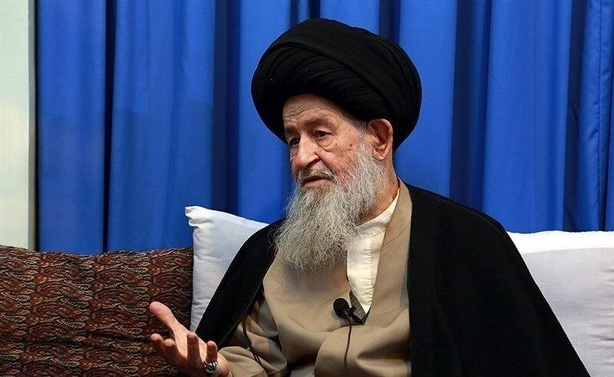 مرجع تقلید قم: بانک ها ربا می گیرند دستگاه قضایی باید با آنها برخورد کند