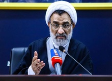 خسروپناه: قانون منع فعالیت ایرانیان دو تابعیتی تحمیل انگلیس است!