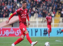 عکسی غیرمتعارف از مهاجم پرسپولیس در دبی
