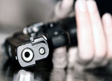 پسر ۱۲ ساله ای در سعادت‌آباد تهران، با کلت کمری خودکشی کرد