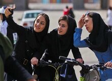۱۵ تا ۲۹ ساله ها ۱۱ ساعت و ۳۰ دقیقه از روز را صرف رسیدگی به خود می کنند