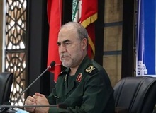 معاون سیاسی سپاه: امروز دشمن برای فضای مجازی پهلوی را بزک می کند