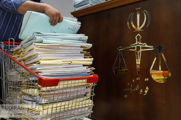 کیفرخواست یک مدیر شهرداری و یکی از اعضای شورای مریوان صادر شد