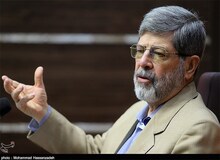 نامه انتقادی پزشک مورد اعتماد آیت الله خامنه ای به وزیر علوم دولتِ رئیسی/ مرندی: با این استدلال شما حوزه علمیه و کشاورزی هم باید ادغام شوند