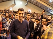 سخنرانی عادل فردوسی پور در دانشگاه شریف: لباس شخصی‌ها خشونت
 را کنار بگذراند/ جای دانشجو پشت میله های زندان نیست/+فیلم 