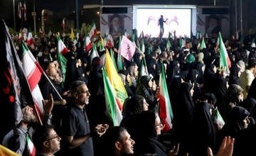 هشدار ارگان مطبوعاتی نزدیک به سپاه:تجمعات شبانه دچار فتنه شده و میدان به دست نفاق افکنها افتاده/ خواستار انحلال شعام و خراب کردن وزارت خارجه برسر مسئولانش هستند
