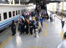 پیامکهای عاشقانه دختر و پسر جوان، ناگهان روی مانیتورهای قطار تهران- مشهد مشاهده شد!
