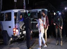 حماس: اجساد ۲ اسیر صهیونیستی ساعت ۱۰ امشب تحویل داده خواهند شد