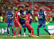 دربی ۱۰۲ به تعویق افتاد 