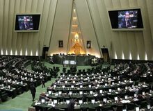 تلاش برای افزایش تعداد نمایندگان مجلس / مخالف: پارلمان را فربه نکنیم/ موافق: تقسیم‌بندی نمایندگان باید عادلانه شود