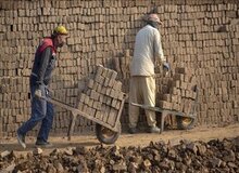 کار کردن اتباع غیرمجاز در هرمزگان ممنوع می‌شود