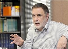یک فعال سیاسی اصولگرا: روحانی لحن پرخاشگرانه دارد/ رفتار کارگزاران در قبال دولت رئیسی ناجوانمردانه است