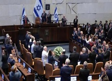 ترامپ: دست دوستی آمریکا همچنان به سوی ایران دراز است