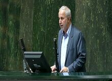 عضو کمیسیون برنامه و بودجه مجلس: نمایندگان باید از هر گونه تجملات اعم از کفش، لباس و ساعت بپرهیزند