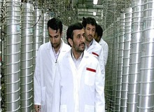 ماهی گیری محمود احمدی نژاد از آب گل آلود ترور آبسرد
