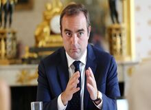 وزیر دفاع فرانسه: تماس مکرون با پوتین درباره جلوگیری از خروج ایران از ان پی تی بود/ تهران درحال آماده‌سازی غافلگیری هسته‌ای نظامی است