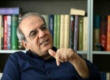 عباس عبدی: پشت کردن ایران به متحدانش در افغانستان و حمایت تبلیغاتی از طالبان خلاف امنیت ملی است