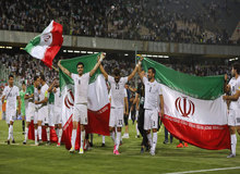 رسانه های اسپانیایی:تیم ملی فوتبال ایران دفاع خود را ارتقاء می دهد