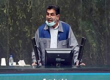 واکنش رییس فراکسیون کارگری به توقف قانون بیمه کارگران ساختمانی: مافیا هنوز در مجلس حضور دارد