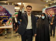انتقاد رسانه شورای وحدت از مستند قاضی زاده هاشمی/ سفره انقلاب را زیادی تکانده اید برادر!/  رئال باش