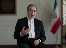 عراقچی: ایران با عظمت هست یا نیست به خودمان مربوط است، آمریکا به نظامی که انتخاب کرده‌ایم احترام بگذارد