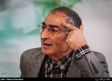 زیباکلام: در انتخابات سال آینده حتی ۴۰ درصد مردم هم شرکت نمی کنند/ ۲۴ میلیون نفری که سال ۹۶ به روحانی رأی دادند، دیگر  به  هیچ کس رأی نمی‌دهند
