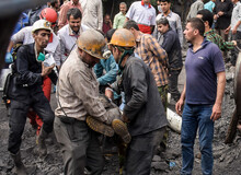 جستجو برای یافتن معدنچیان دیگر در زیر آوارهای تونل ادامه دارد