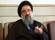  
مردان لباس با آرم و علامت بیگانه نپوشند