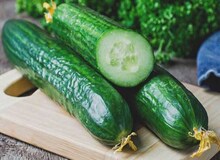 ۷ خاصیت شگفت‌انگیز خیار؛ از خوش بویی دهان تا کاهش وزن 