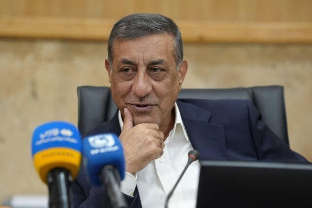 انتقادهای تند دانشجوی مشهدی به معاون اجرایی پزشکیان نسبت به عملی نکردن شعارهای انتخاباتی/  افسار شوراهای انضباطی در دانشگاه‌ها را بکشید