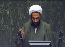 حمله یک نماینده مجلس به ضرغامی: یکی از ضروریات دین را زیر سوال برده‌ای!