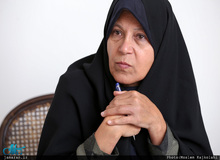 فائزه هاشمی: تا رسیدن به عدالت واقعی راه زیادی است/  وقتی از میان 21 عضو هیات منصفه، 18 عضو اصولگراست، خب معلوم است نتیجه چه می شود