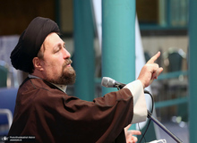 سیدحسن خمینی: مدیران نسل قبل چون فضای مجازی را نمی شناسند، از آن می ترسند/ چرا از این فضا می ترسید؟

