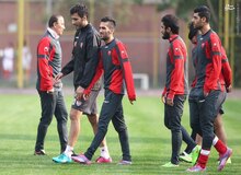 پیام صادقیان مصدوم شد