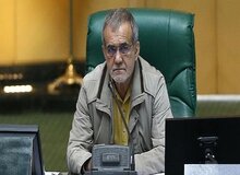 پزشکیان: احکام صادره از سوی رهبری باید در مصوبات مجلس رعایت شود
