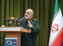 فرمانده کل سپاه: ۵۰ درصد هواپیماهای آمریکا نمی توانند پرواز کنند/ آمریکا، اسرائیل و انگلیس با هم مچاله شده اند