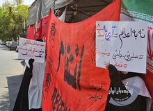 کفن پوشی دو خانم برای قاص قاتلان رجب‌زاده +عکس